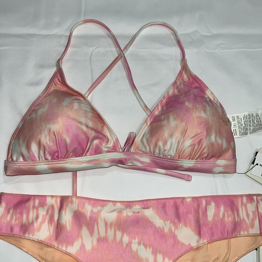 RIPCURL CLASSIC SURF ECO CROSSBACK TRI BIKINI TOP & CHEEKY BIKINI BOTTOM, M - Picture 4 of 9